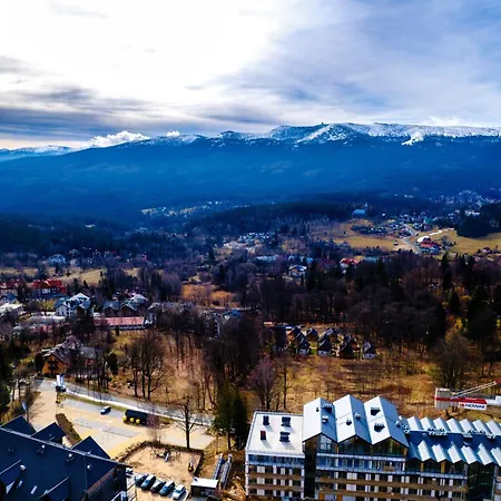 19 Διαμέρισμα *