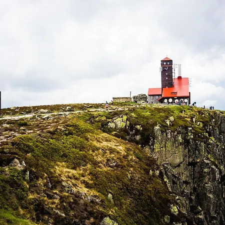 19 Διαμέρισμα *