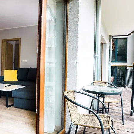 19 * シクラルスカ・ポレンバ